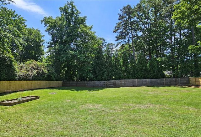 260 E Valley Drive, Marietta, GA 30068