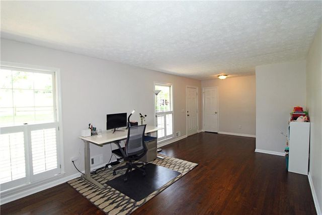 260 E Valley Drive, Marietta, GA 30068