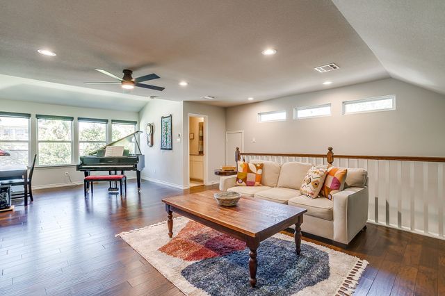 2417 Ryan Avenue, Fort Worth, TX 76110