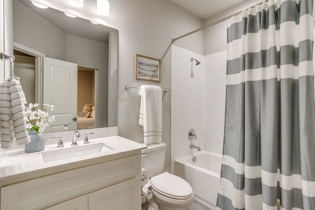 2417 Ryan Avenue, Fort Worth, TX 76110