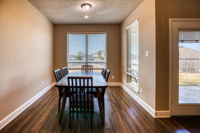 2004 Vineyard Pass, Brenham, TX 77833