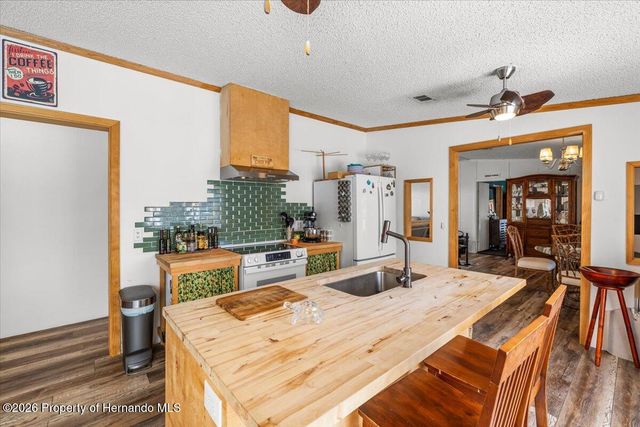 13205 Star Road, Brooksville, FL 34613