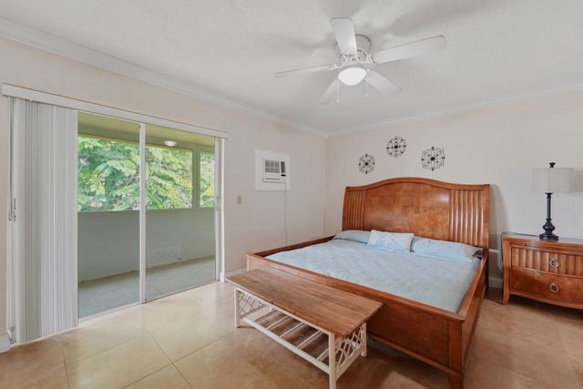 173 KENT J, West Palm Beach, FL 33417