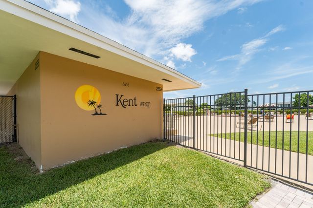 173 KENT J, West Palm Beach, FL 33417