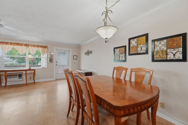 173 KENT J, West Palm Beach, FL 33417