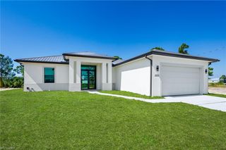 2012 Jackson AVE, Alva, FL 33920