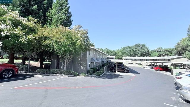 394 Ilo Ln, Danville, CA 94526