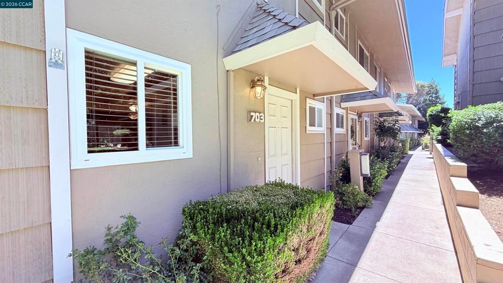 394 Ilo Ln, Danville, CA 94526
