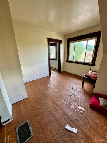 3601 Puhlman Avenue, Cheviot, OH 45211