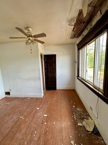 3601 Puhlman Avenue, Cheviot, OH 45211