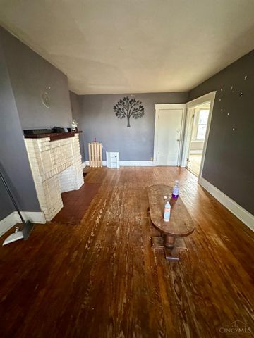 3601 Puhlman Avenue, Cheviot, OH 45211