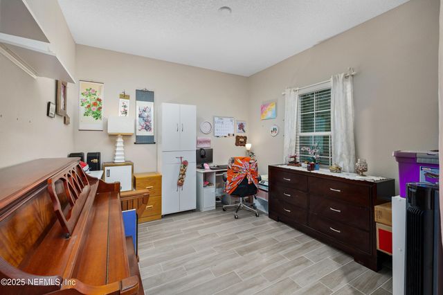 10243 NALA Lane, Jacksonville, FL 32218