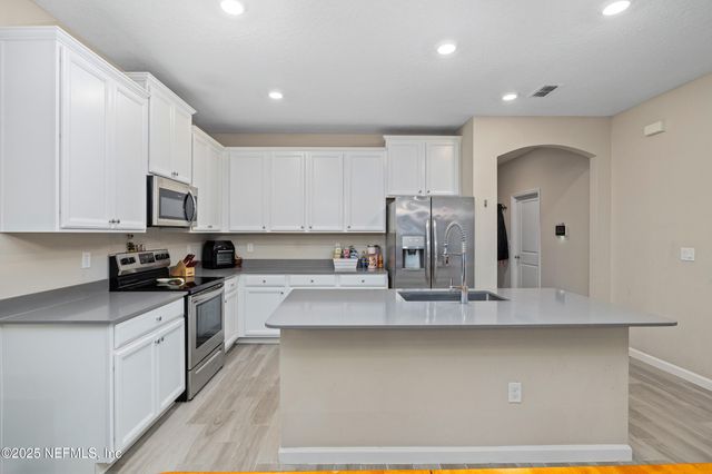 10243 NALA Lane, Jacksonville, FL 32218