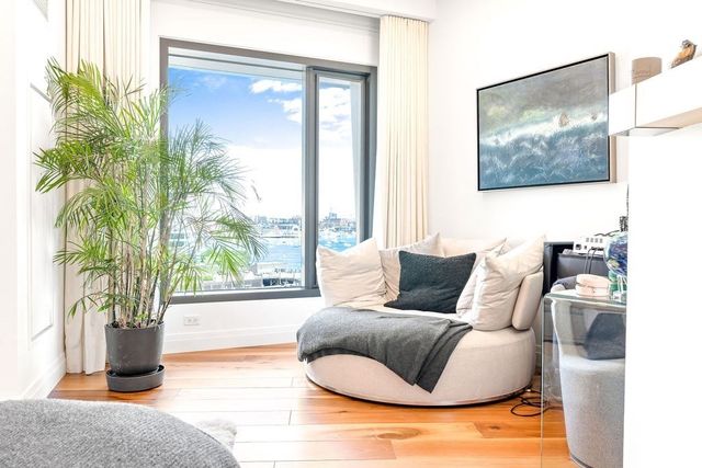 300 Pier 4 Blvd 8A, Boston, MA 02210