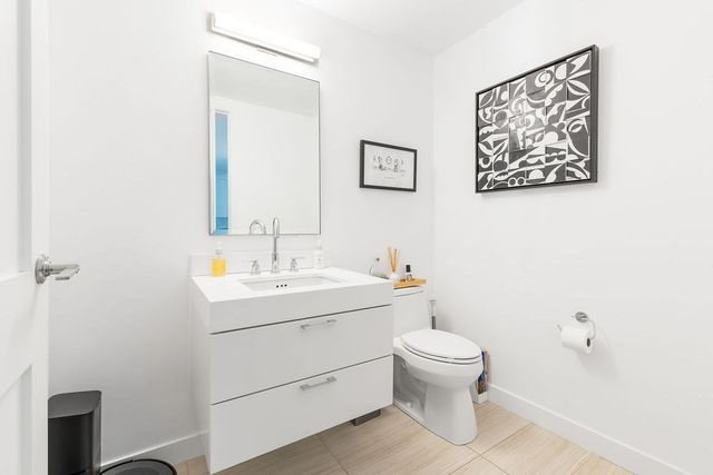 300 Pier 4 Blvd 8A, Boston, MA 02210