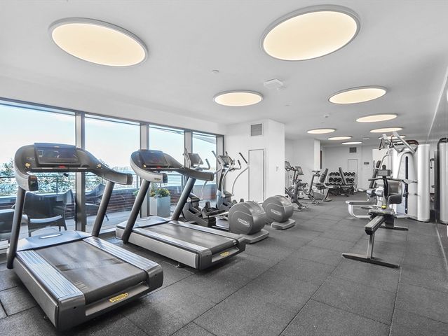 300 Pier 4 Blvd 8A, Boston, MA 02210