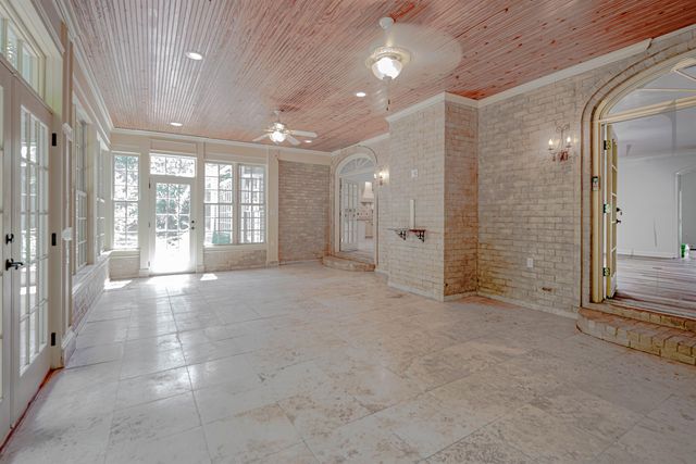 2636 FOX HILL CIR, Germantown, TN 38139