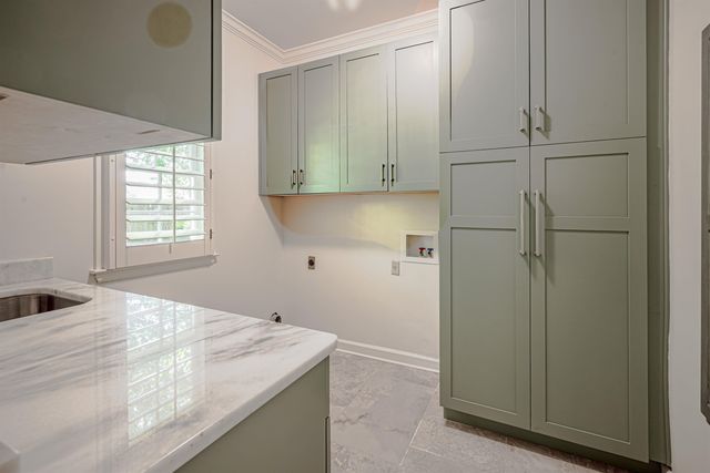 2636 FOX HILL CIR, Germantown, TN 38139