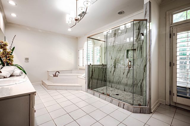 2636 FOX HILL CIR, Germantown, TN 38139