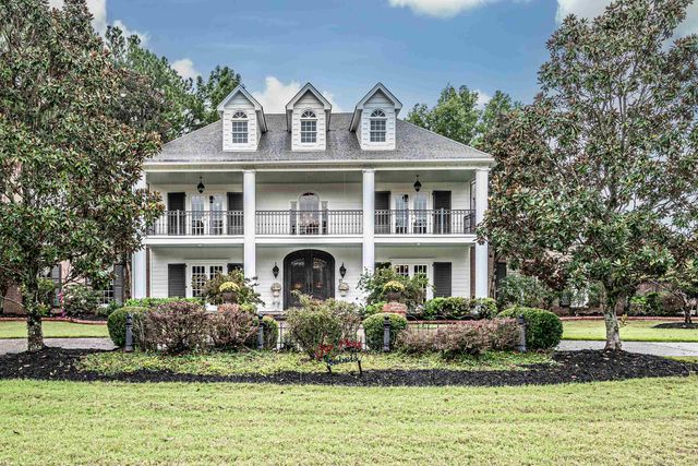 2636 FOX HILL CIR, Germantown, TN 38139