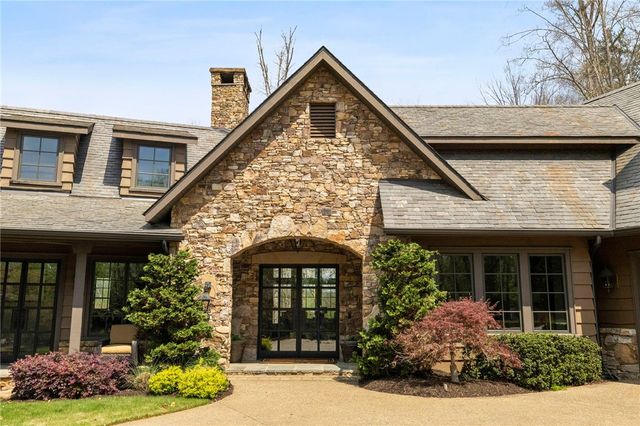 195 Village View Drive, Sunset, SC 29685