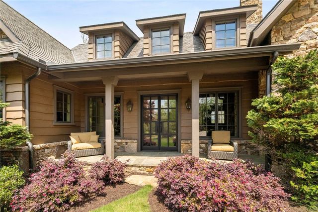 195 Village View Drive, Sunset, SC 29685