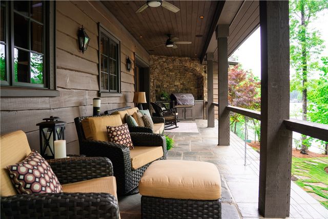 195 Village View Drive, Sunset, SC 29685