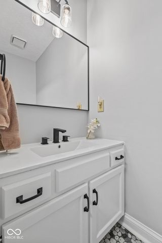 1324 Willow Oak Court, Avon, IN 46123