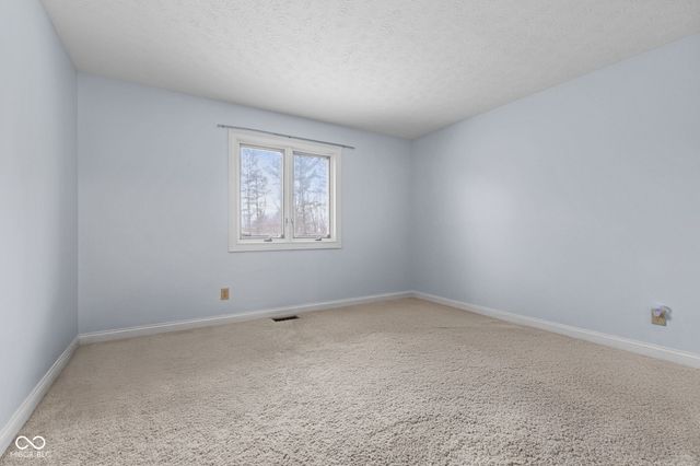 1324 Willow Oak Court, Avon, IN 46123