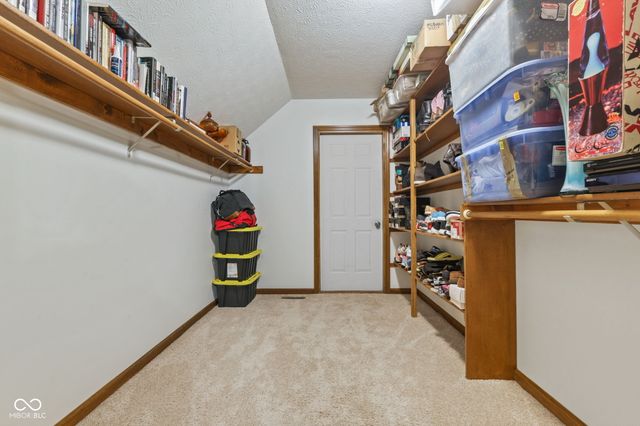 1324 Willow Oak Court, Avon, IN 46123