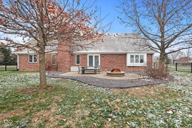 1324 Willow Oak Court, Avon, IN 46123