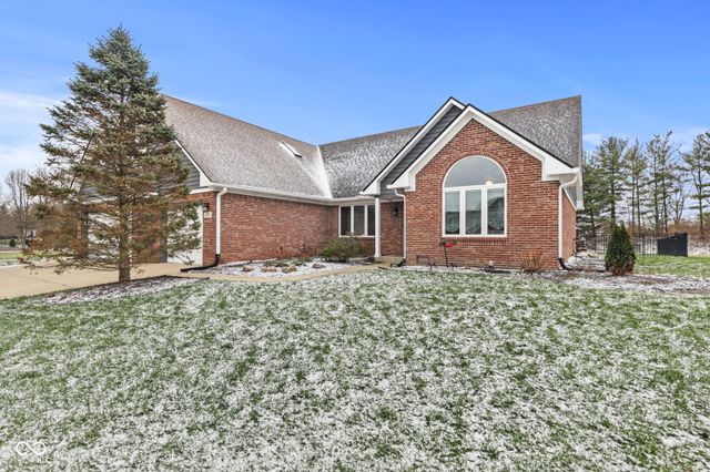 1324 Willow Oak Court, Avon, IN 46123