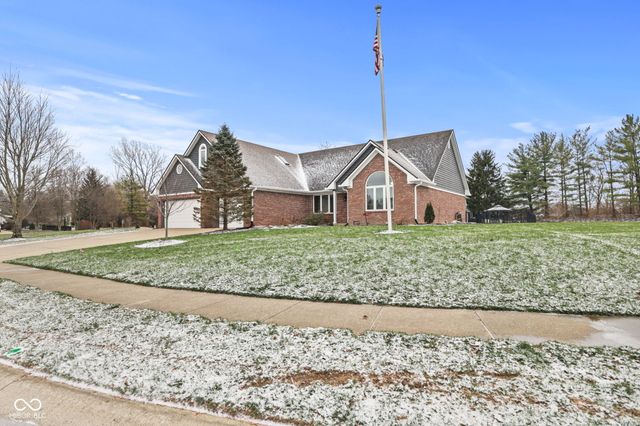 1324 Willow Oak Court, Avon, IN 46123