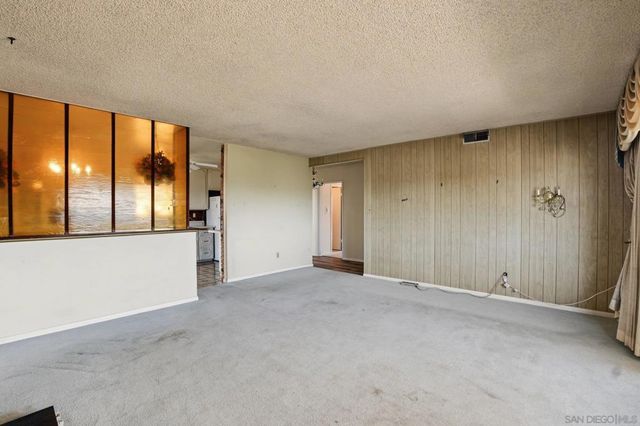 1475 VICKSBURG DR, El Cajon, CA 92021