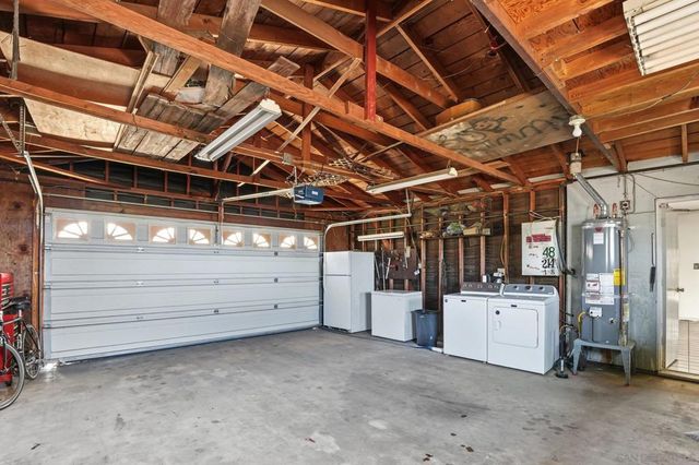 1475 VICKSBURG DR, El Cajon, CA 92021