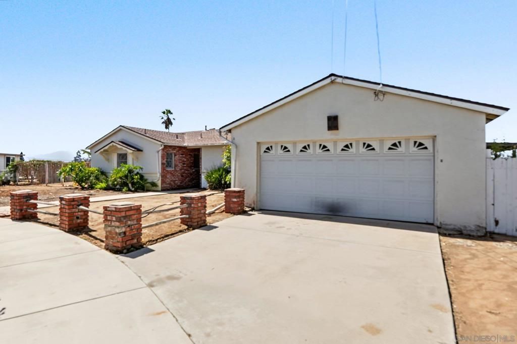 1475 VICKSBURG DR, El Cajon, CA 92021 — photo 2