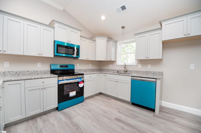 1008 Patch Drive, Spartanburg, SC 29302