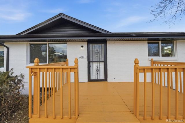 6220 W Ohio Avenue, Lakewood, CO 80226
