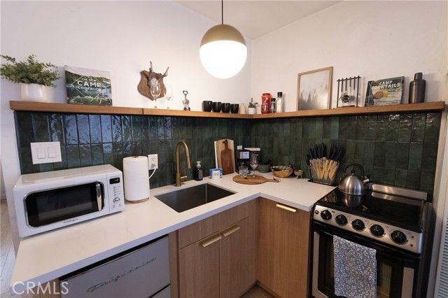 376 Riverside Avenue, Other - See Remarks, CA 92386