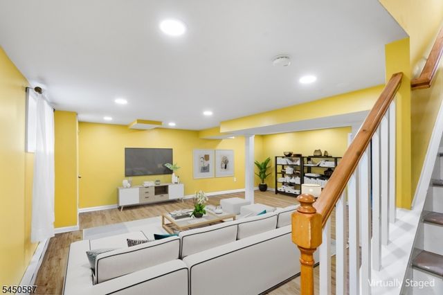 624 Robin Rd, Hillsborough Twp., NJ 08844