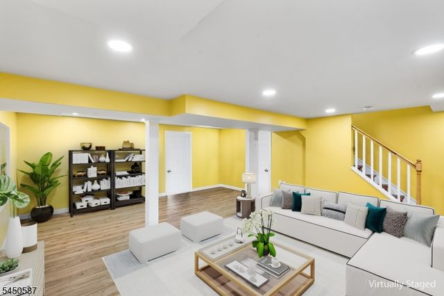 624 Robin Rd, Hillsborough Twp., NJ 08844