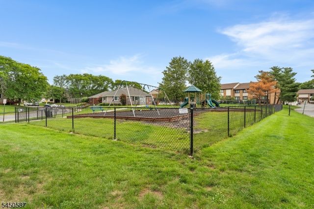 624 Robin Rd, Hillsborough Twp., NJ 08844