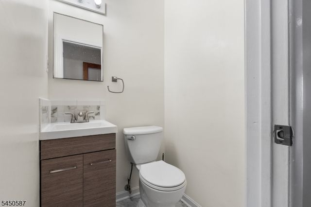 624 Robin Rd, Hillsborough Twp., NJ 08844