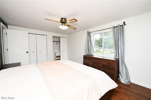 6752 Crestwood Lane, Olmsted Twp, OH 44138