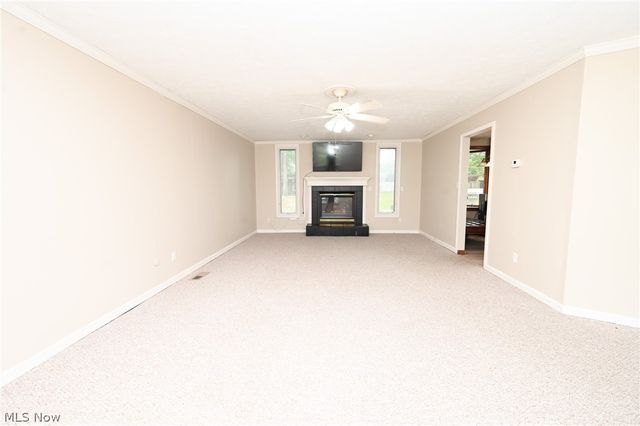 6752 Crestwood Lane, Olmsted Twp, OH 44138