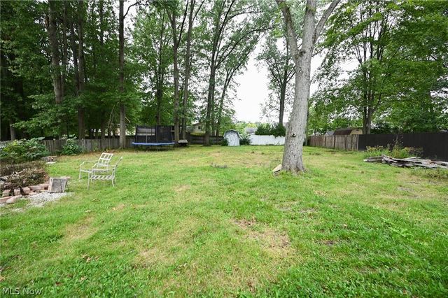 6752 Crestwood Lane, Olmsted Twp, OH 44138