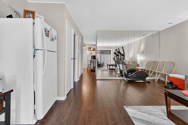 9619 Bianco Terrace D, Des Plaines, IL 60016