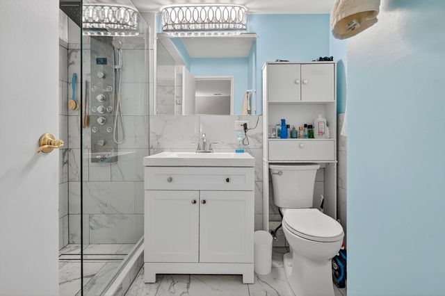 9619 Bianco Terrace D, Des Plaines, IL 60016