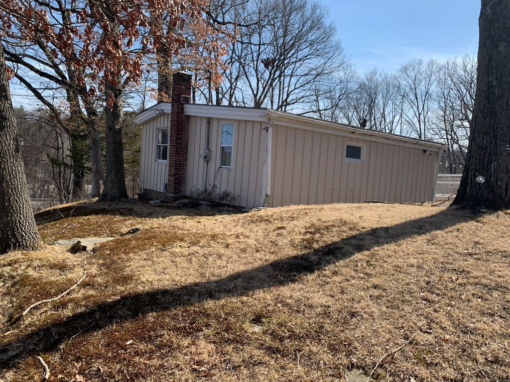 4 Cots Street, Shelton, CT 06484