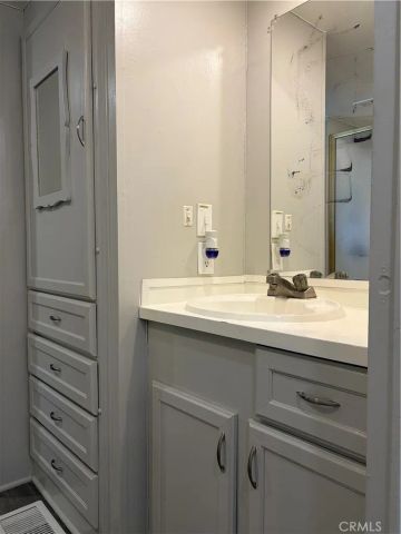 906 Acorn Drive, San Jacinto, CA 92583